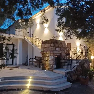 Casa di campagna Dracena, Castelluzzo